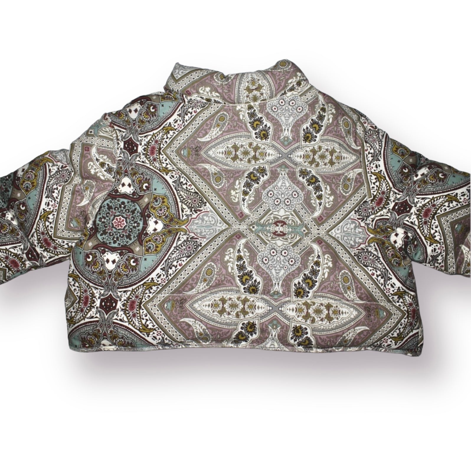Sacred paisley puff