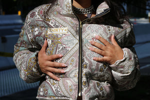 Sacred paisley puff