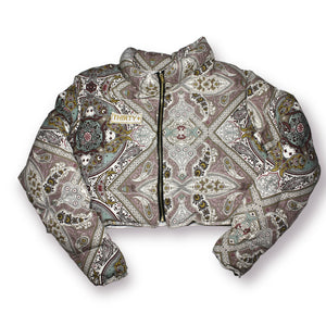 Sacred paisley puff